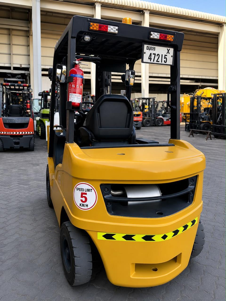 Used 2.5 Ton Diesel Forklift for Sale - photo 2
