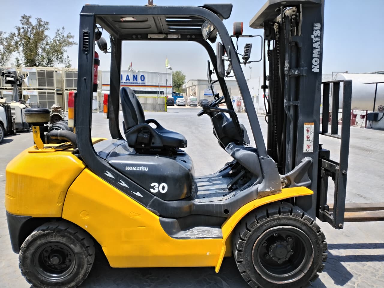 Used Komatsu 3 Ton Diesel Forklift for Sale - photo 2